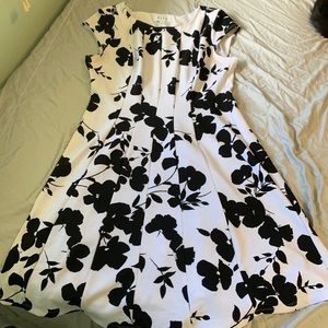 Dress. Size L. Knee length.